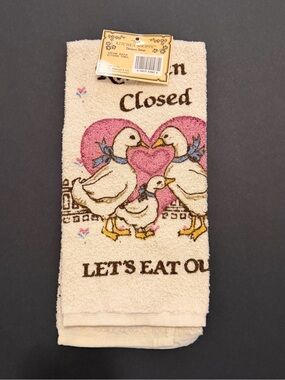 NOS Vintage Heart Bow Goose Geese Kitchen Dish Hand Towel CottageCore Cannon NWT